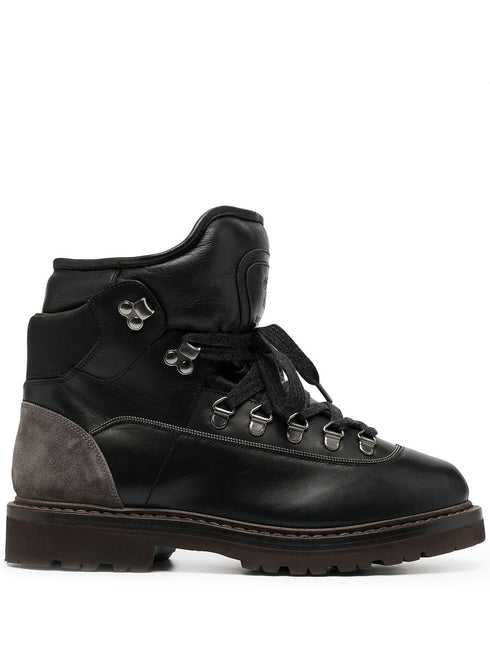 botas de senderismo gruesas
